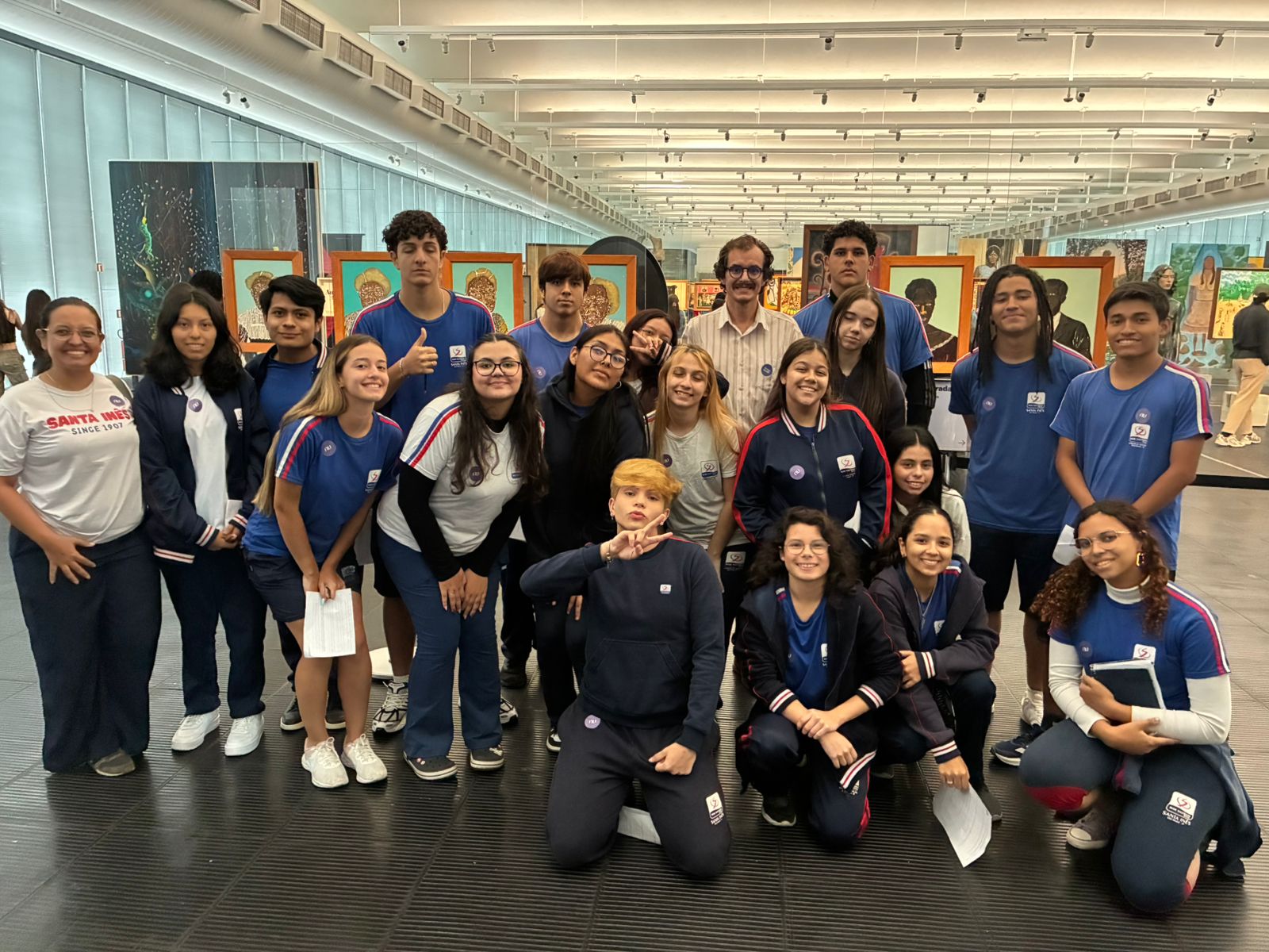 Turma da 3ª Série do Ensino Médio visita Masp